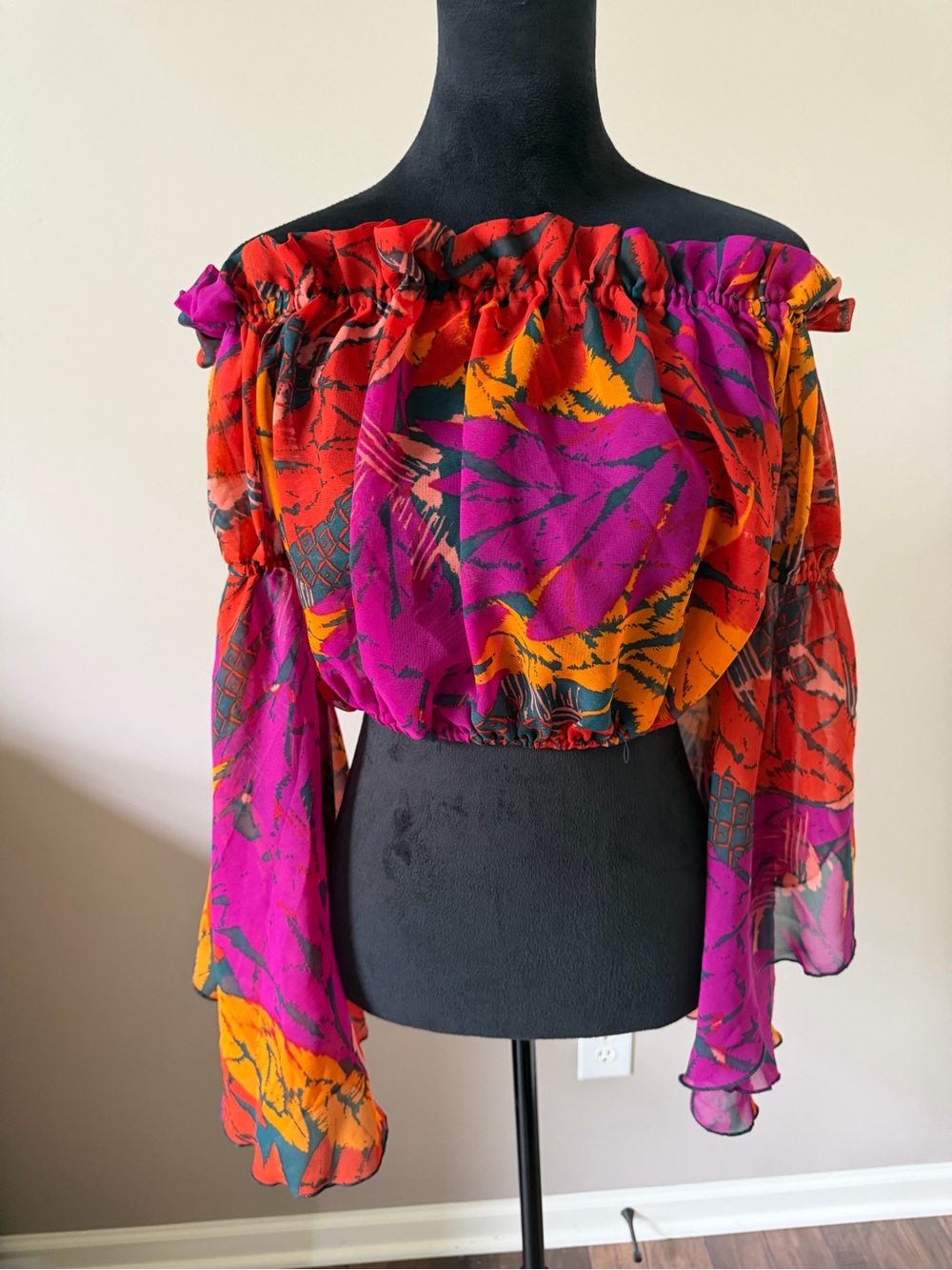 Off-Shoulder Floral Crop Top in Magenta and Orange